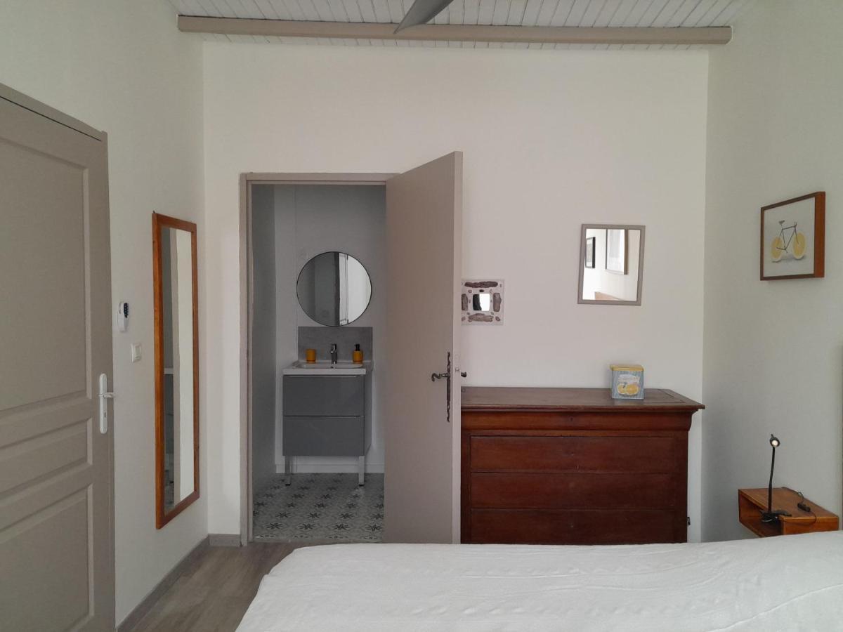 La Pause Sous Le Pin B&B Chambres D'Hotes Capestang Exteriér fotografie