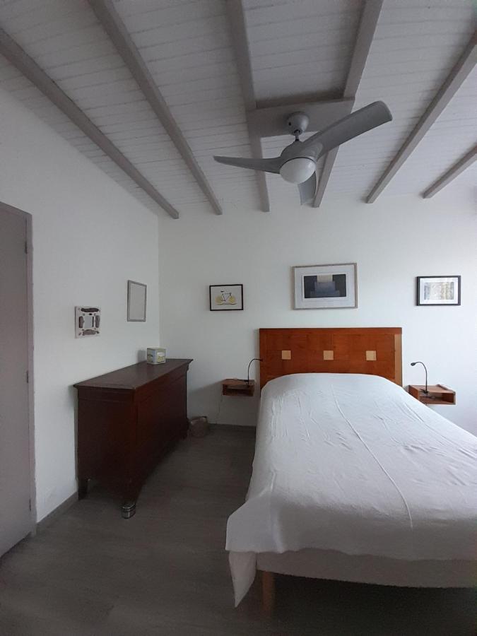 La Pause Sous Le Pin B&B Chambres D'Hotes Capestang Exteriér fotografie